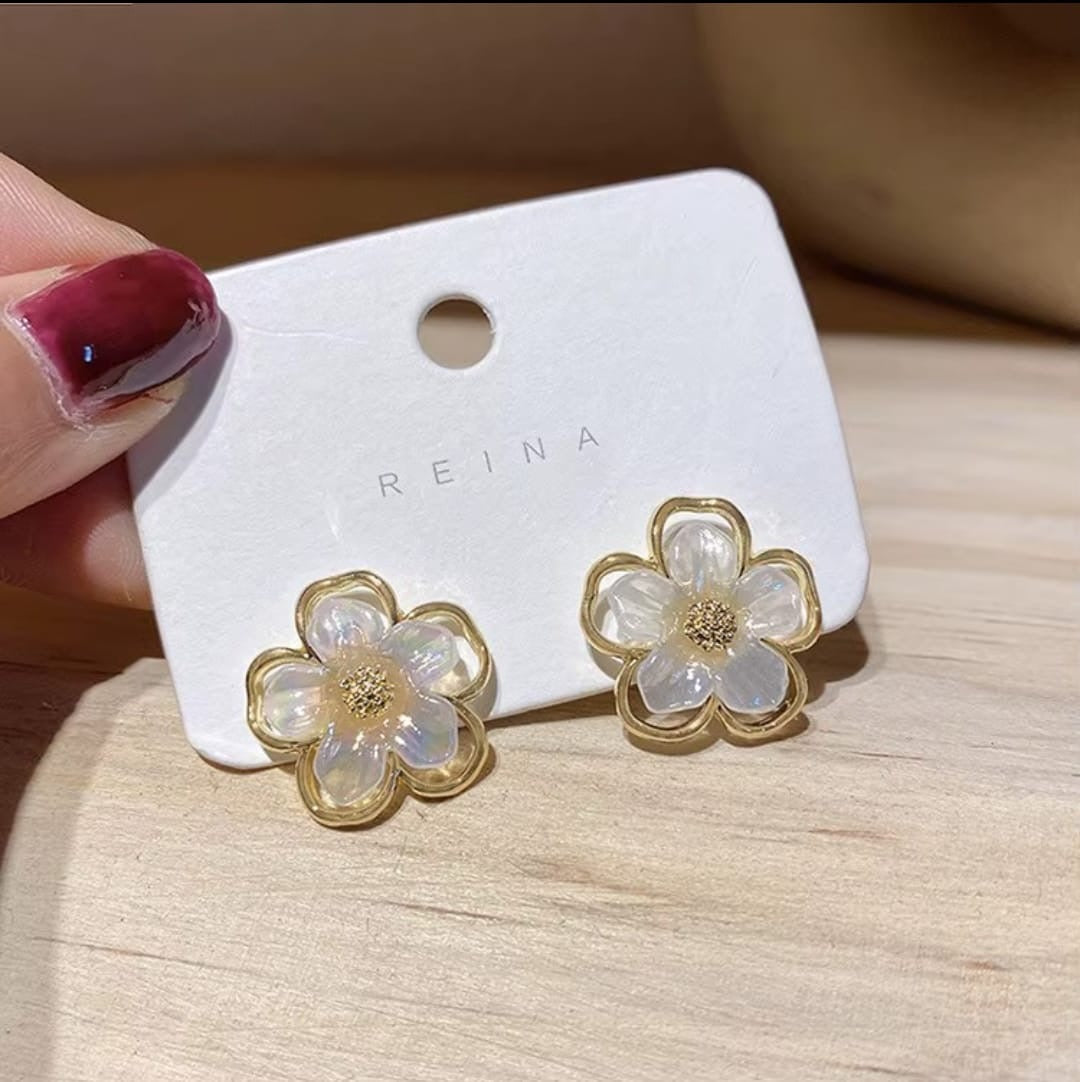 White Floral Stud Earrings
