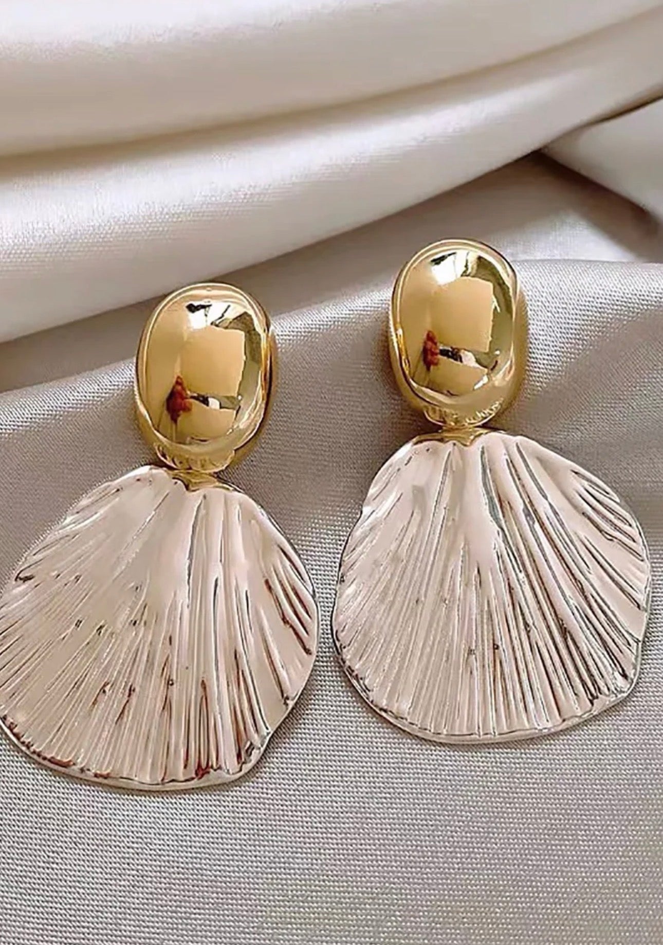 Fan Shaped Drop