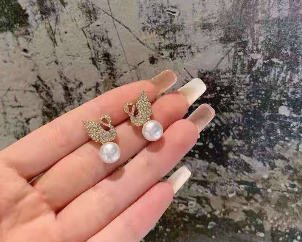 Crystal Swan Zircon Pearl Earrings