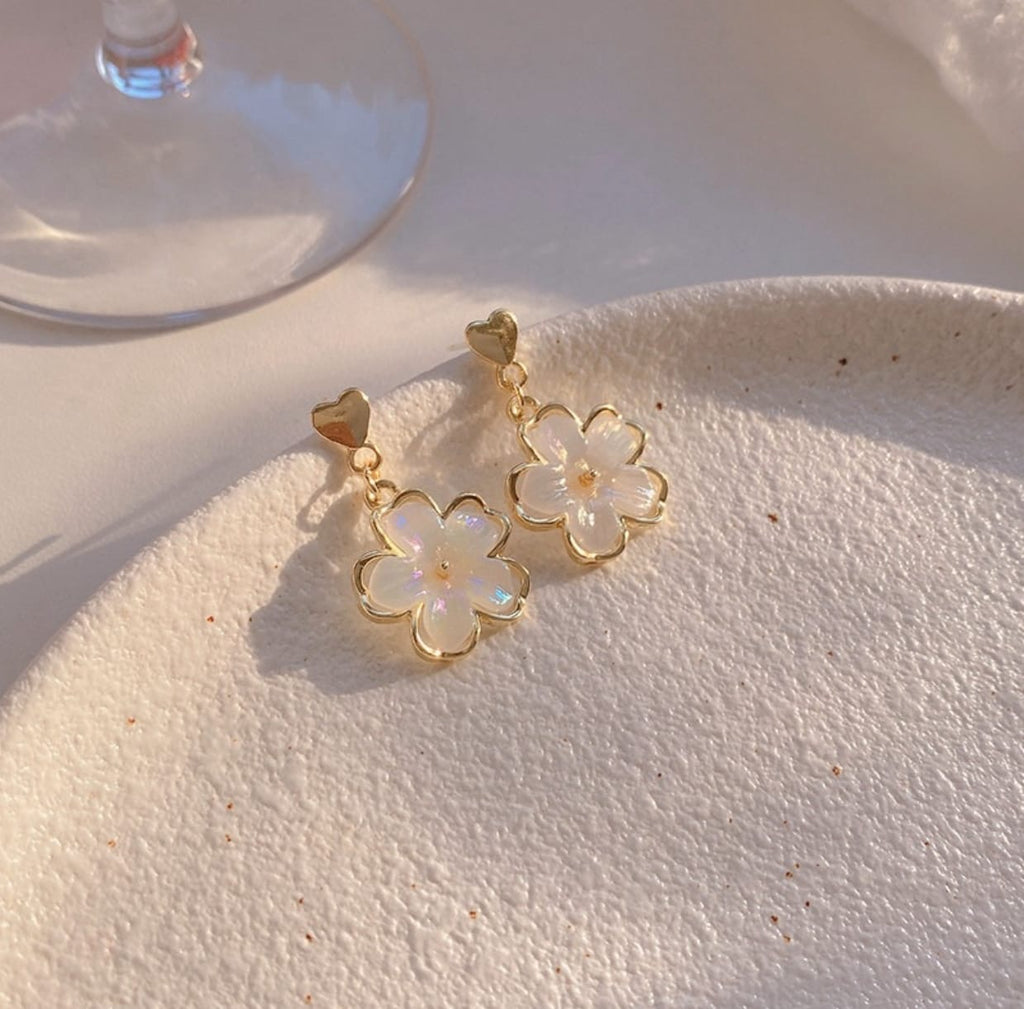 Floral aesthetics earrings
