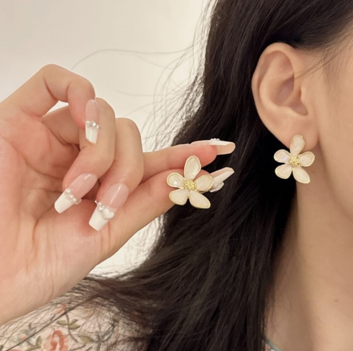 Delicate floral stud earrings