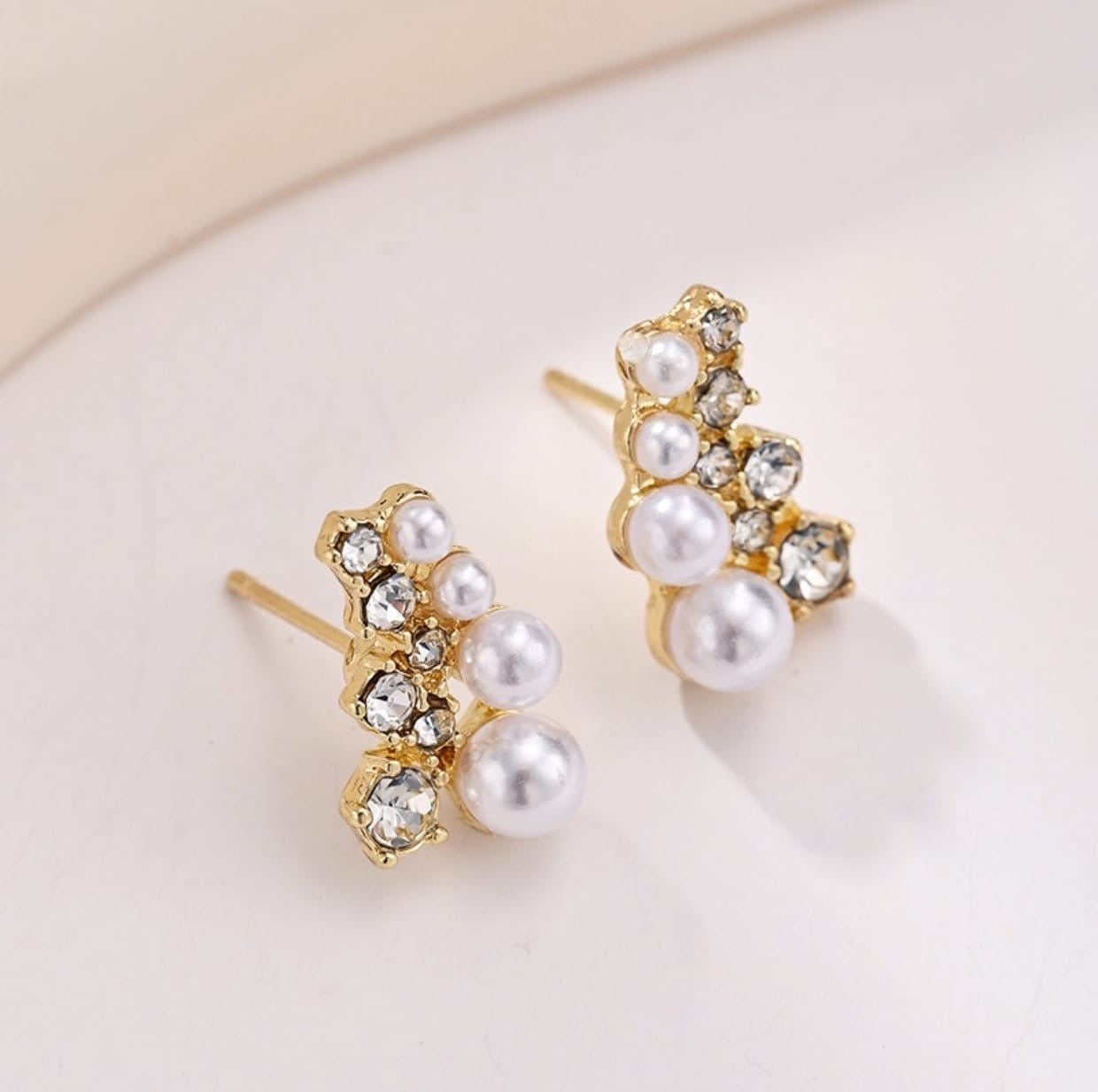 Curved crawler earrings