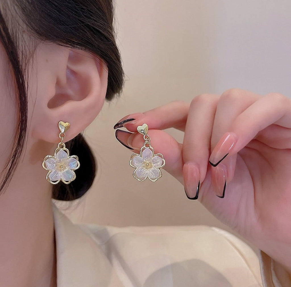Floral aesthetics earrings