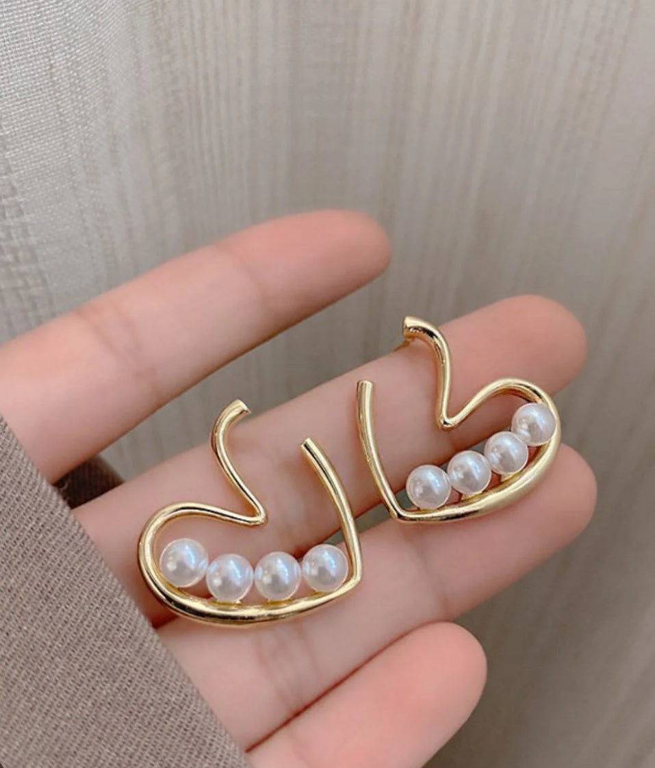 Korean-style Heart Hoop Pearl Earrings