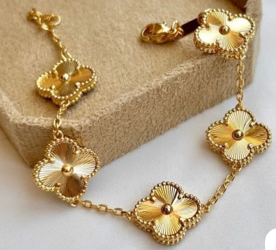 Clover Anti Tarnish Bracelets-gold