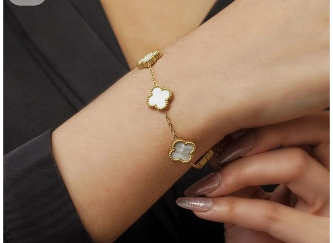 Clover Anti Tarnish Bracelets-white