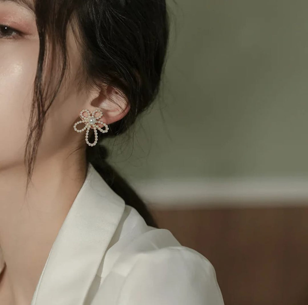 Korean Pearl Flower Earrings