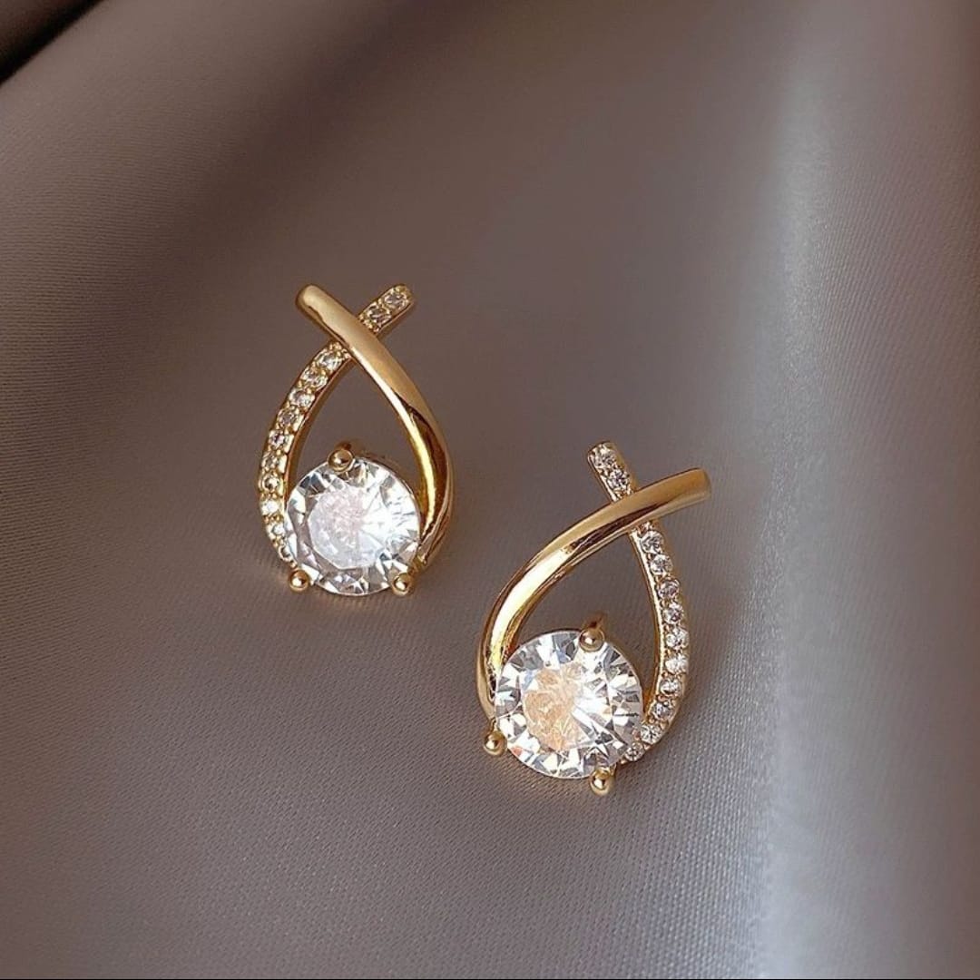 Twisted Hoop Simple Gold Studs