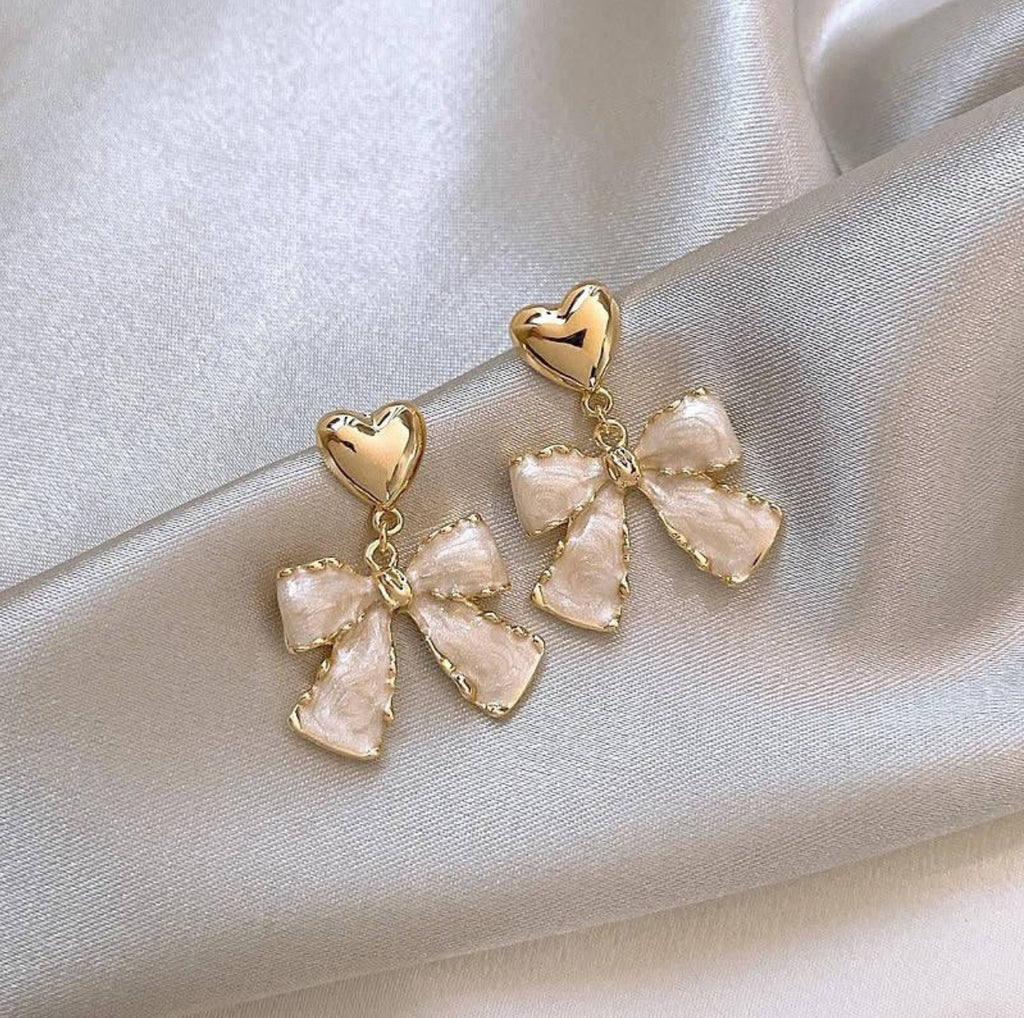 Golden Heart Bow Earrings