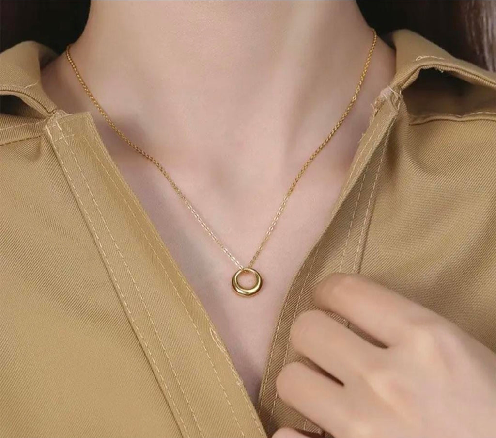 Aurelia Halo Circle Pendant Necklace