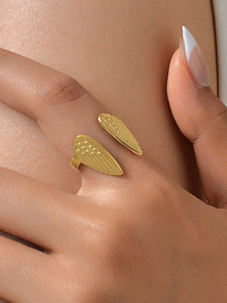 Golden Angel Wing Adjustable Ring