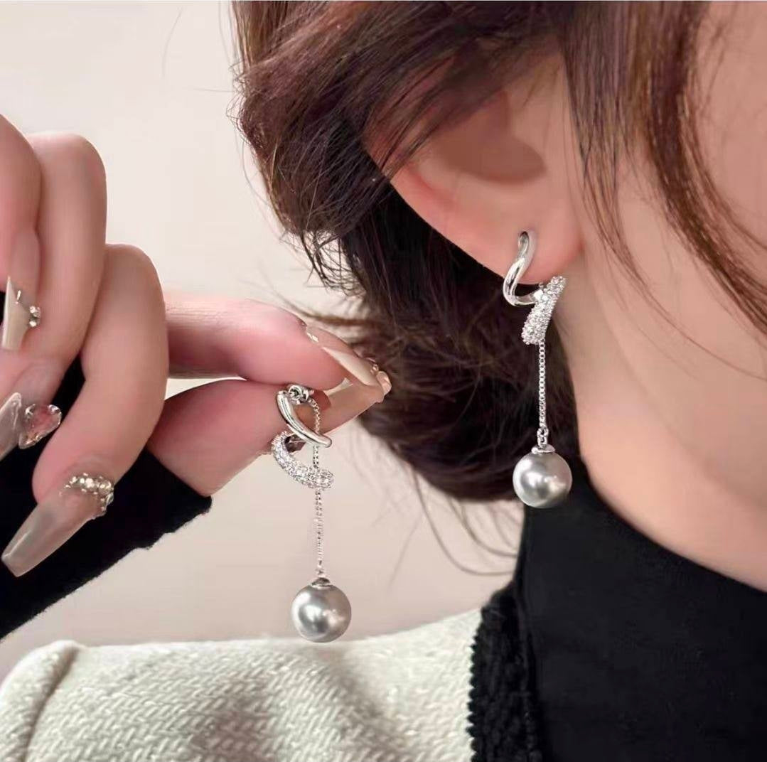 Moon Pearl Dangle Earrings