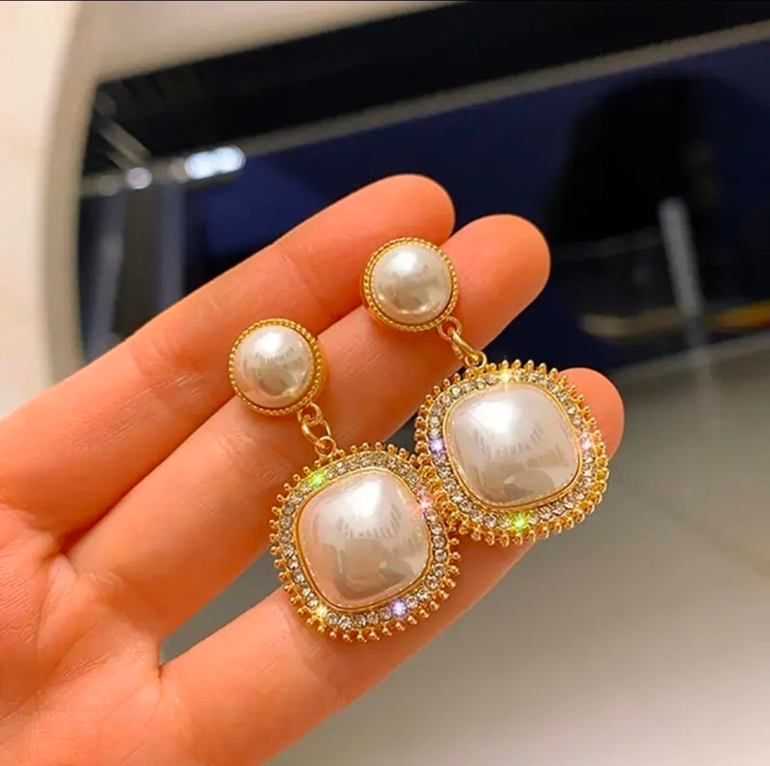 Royal Pearl Glam Earrings