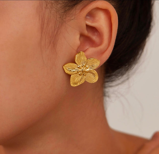Petal Glow Flower Earrings