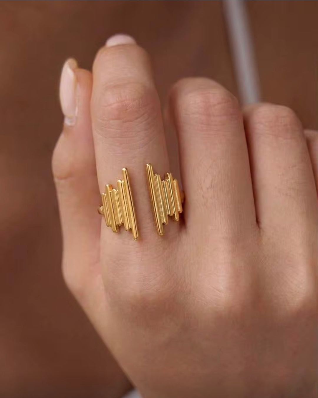 Golden Skyline Bar Adjustable Ring