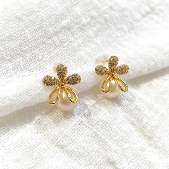 Sparkling Floral Pearl Studs