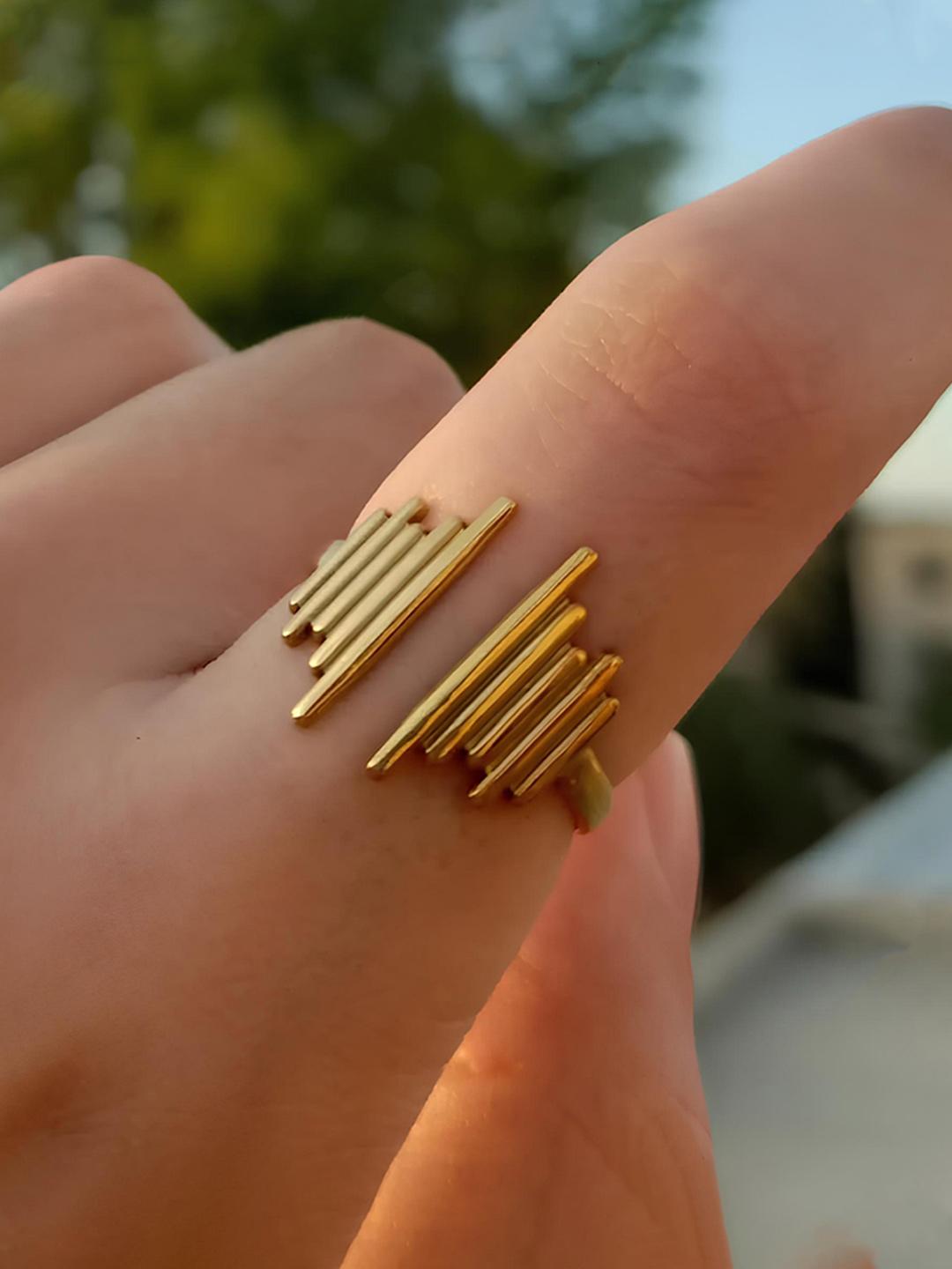 Golden Skyline Bar Adjustable Ring