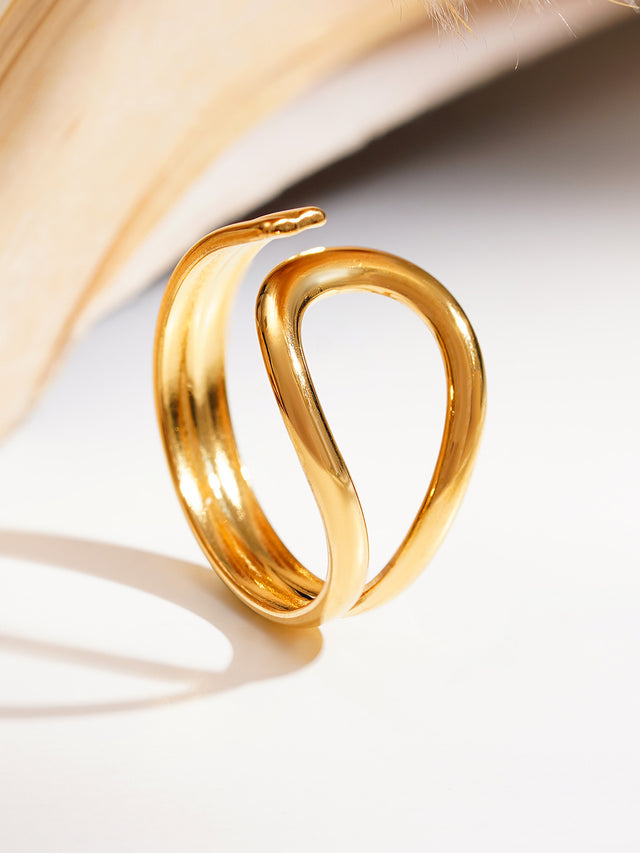Golden Teardrop Adjustable Ring