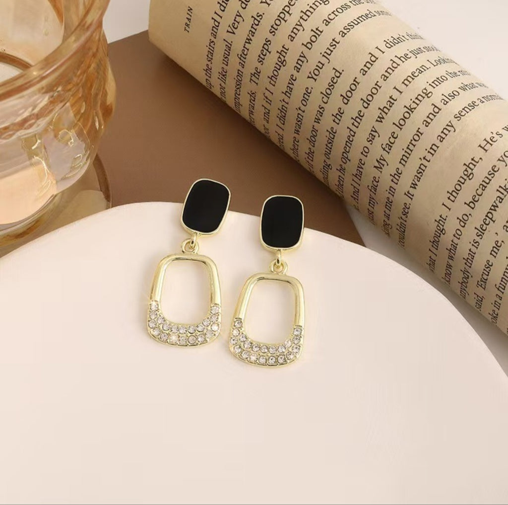 Midnight Luxe Link Earrings