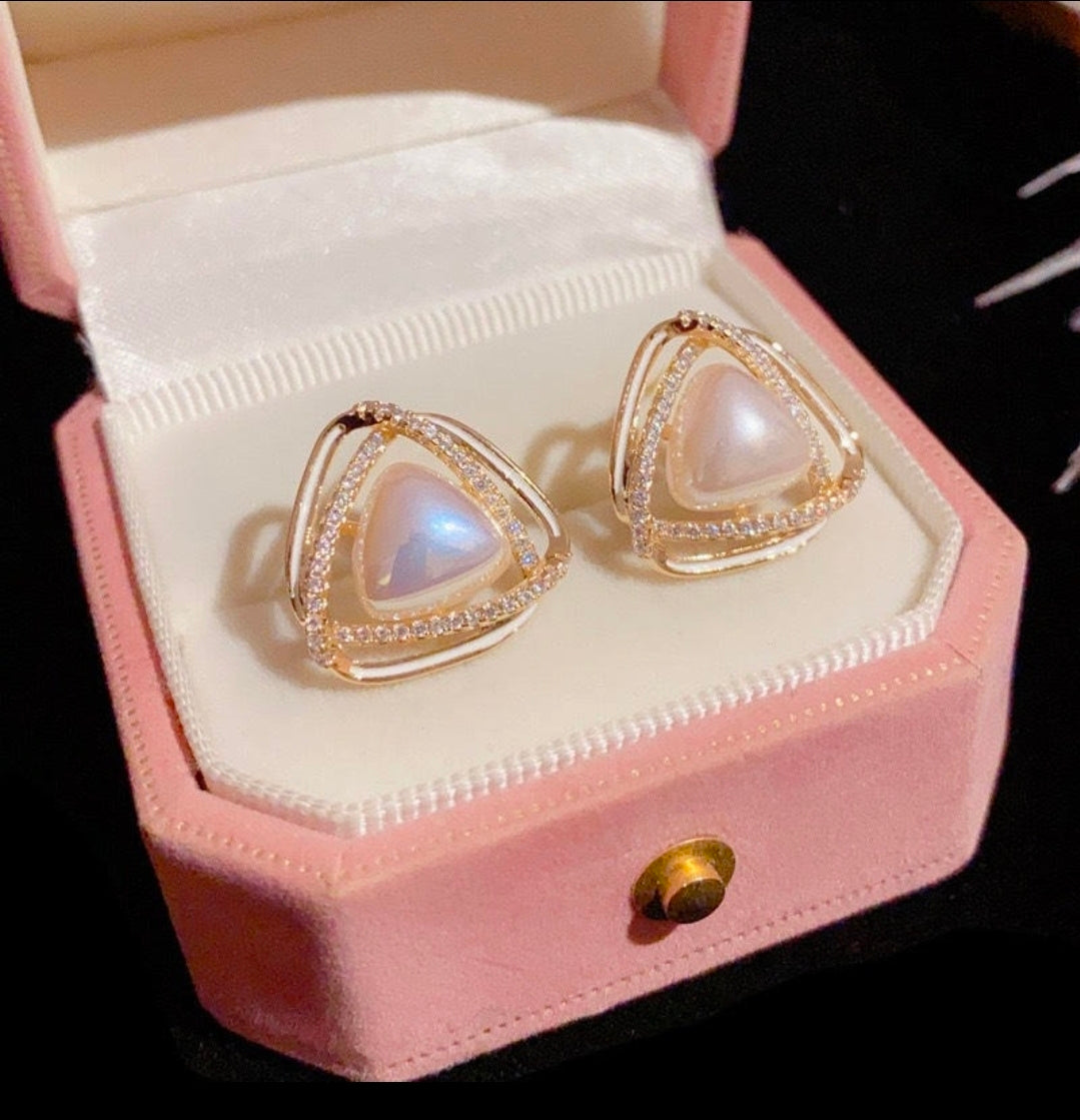 Elara Pearl Triangle Stud Earrings