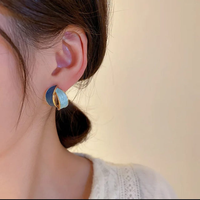 Ocean Wave Dual-Tone Hoop Earrings